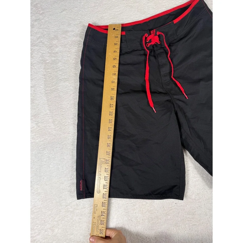 Quiksilver Board Shorts Mens 34 Black Red Y2K Retro Logo Surf Swim Trunks